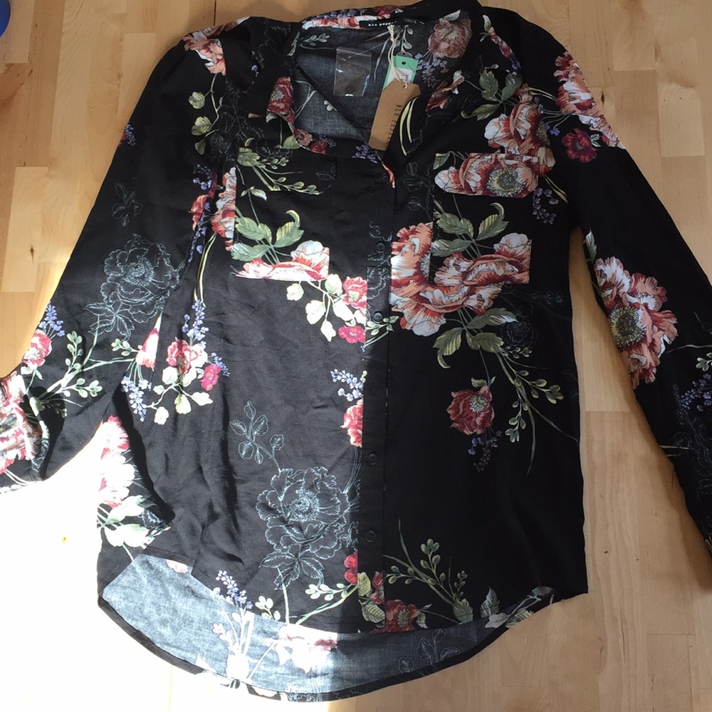 Long sleeve button down lightweight top